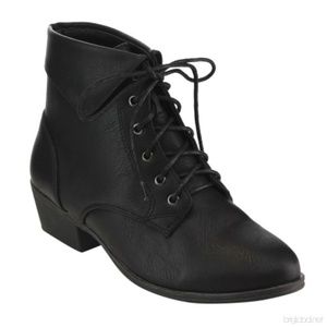 FOLDOVER LACE UP LOW CHUNKY HEEL ANKLE BOOTIES BLK